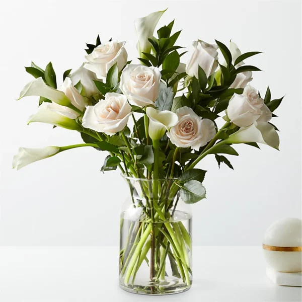 FK1029_LOL_preset_ftd-mx-hero-sv-new (1) Vision in Ivory Rose and Calla Lily Bouquet